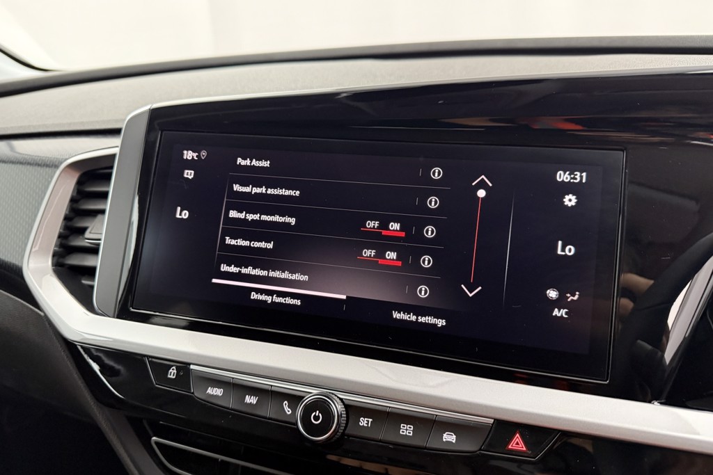 Vauxhall Grandland Ultimate Manual Petrol SUV - Stock Number (1539536) - 11th supplementary image