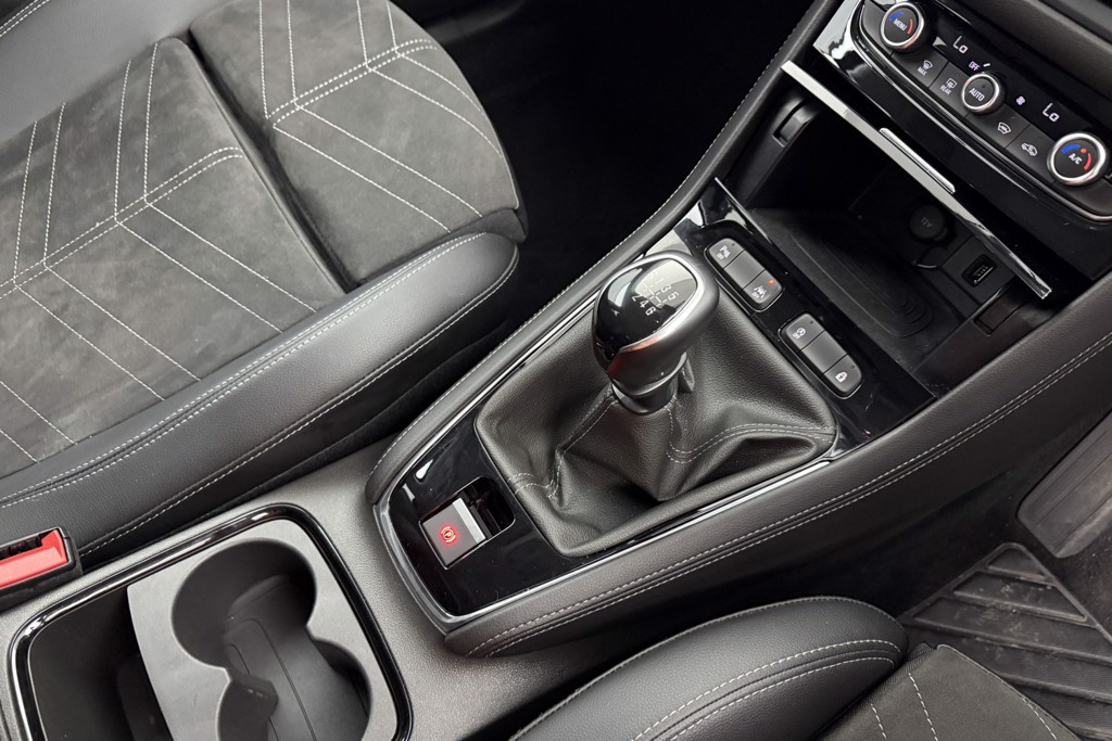 Vauxhall Grandland Ultimate Manual Petrol SUV - Stock Number (1539536) - 14th supplementary image