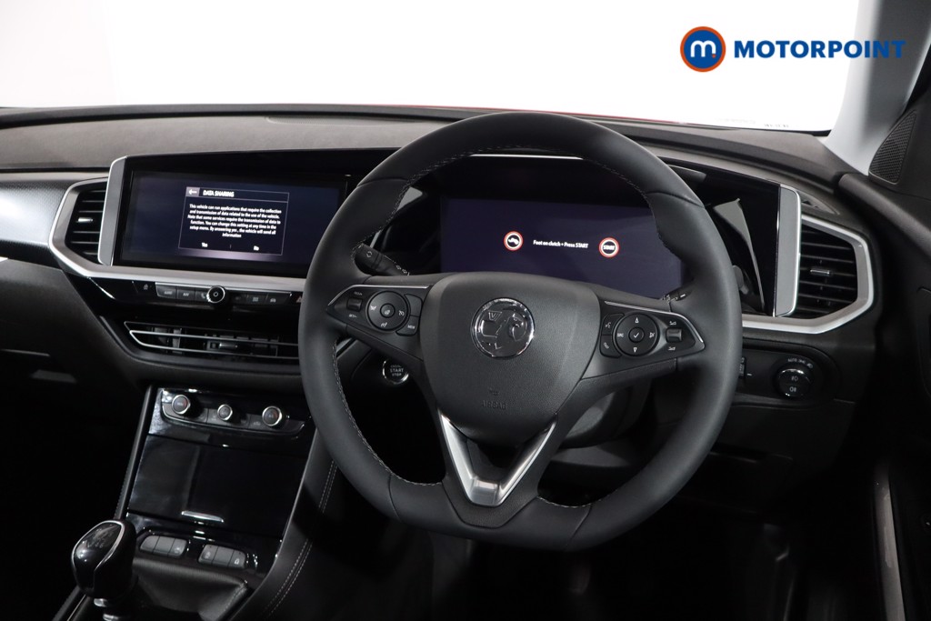 Vauxhall Grandland Ultimate Manual Petrol SUV - Stock Number (1539921) - 3rd supplementary image