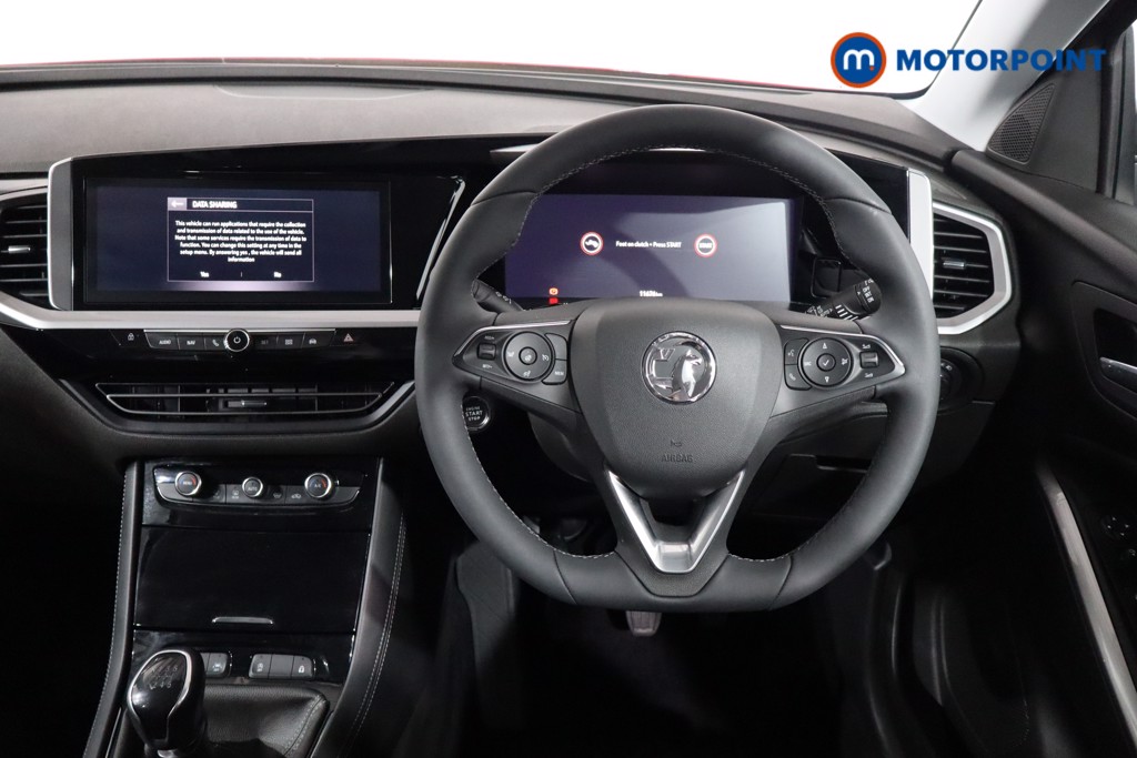 Vauxhall Grandland Ultimate Manual Petrol SUV - Stock Number (1539921) - 1st supplementary image