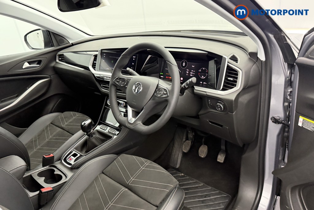 Vauxhall Grandland Ultimate Manual Petrol SUV - Stock Number (1539948) - 4th supplementary image