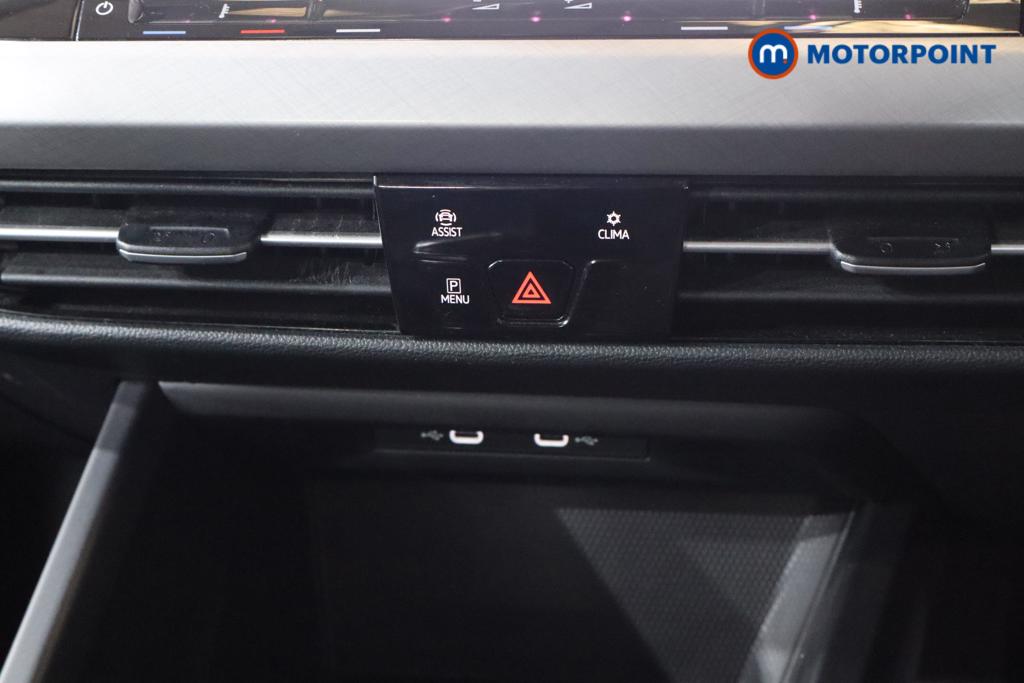 Volkswagen Golf Life Manual Petrol Hatchback - Stock Number (1541925) - 4th supplementary image