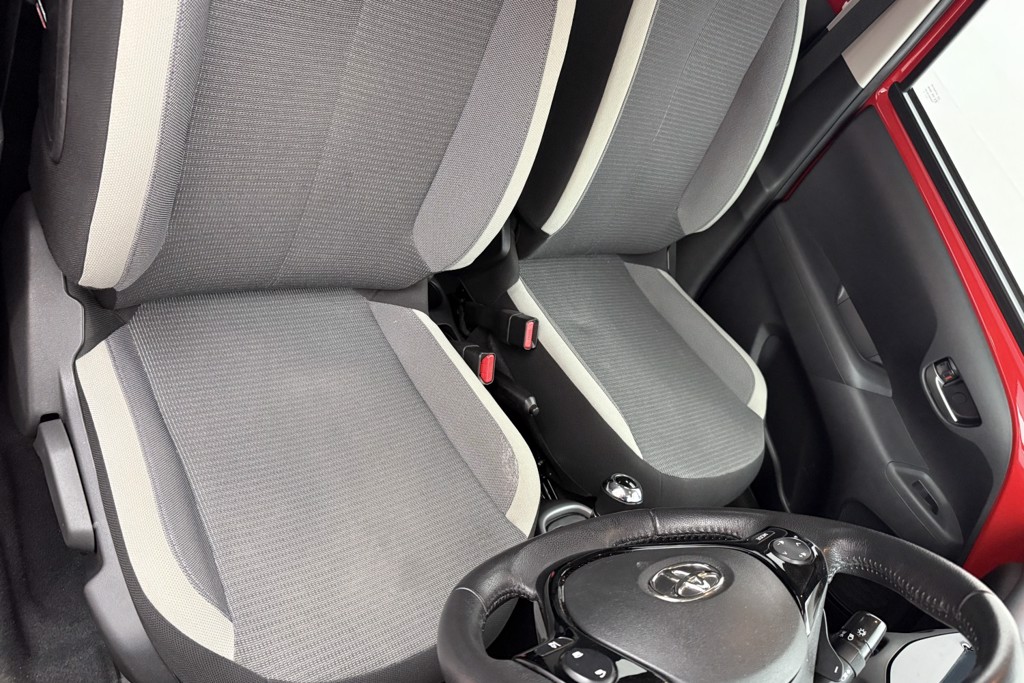 Toyota Aygo X-Play Automatic Petrol Hatchback - Stock Number (1542993) - 18th supplementary image