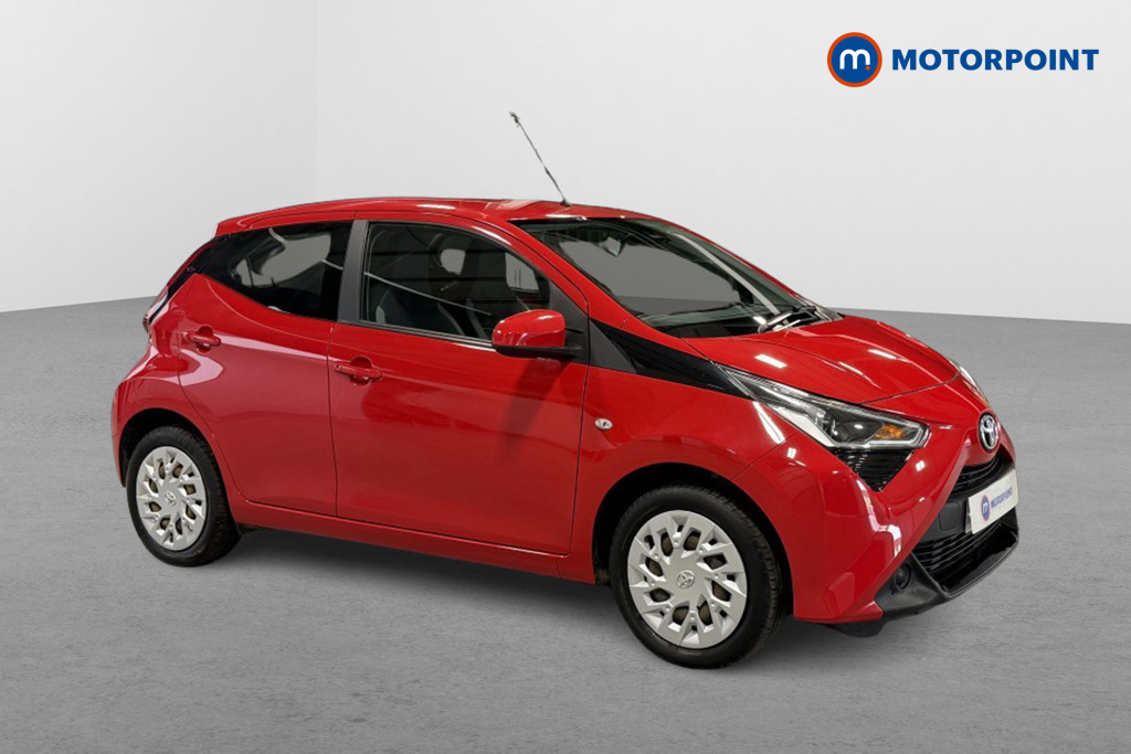 Toyota Aygo X-Play Automatic Petrol Hatchback - Stock Number (1542993) - Drivers side front corner