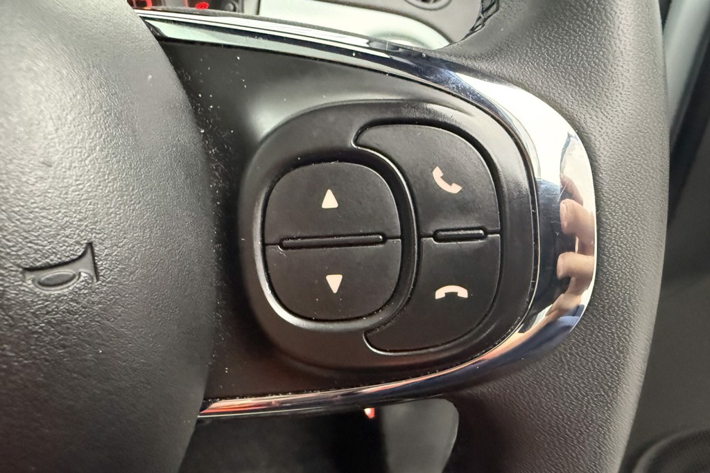 Fiat 500 Dolcevita Manual Petrol-Electric Hybrid Hatchback - Stock Number (1543062) - 5th supplementary image