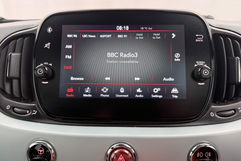 Fiat 500 Dolcevita Manual Petrol-Electric Hybrid Hatchback - Stock Number (1543062) - 8th supplementary image