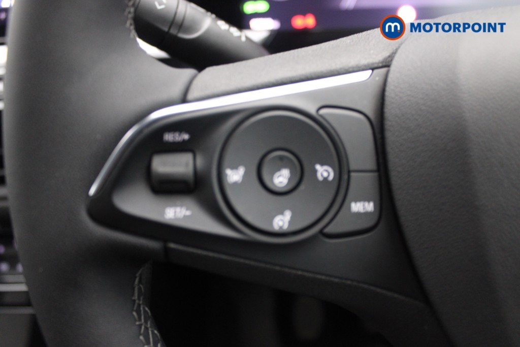 Vauxhall Grandland Ultimate Manual Petrol SUV - Stock Number (1543512) - 13th supplementary image