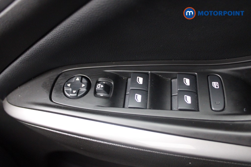 Vauxhall Grandland Ultimate Manual Petrol SUV - Stock Number (1543517) - 16th supplementary image