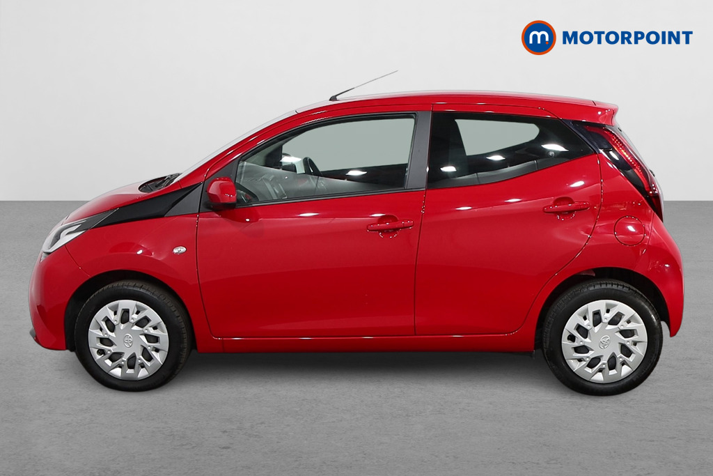 Toyota Aygo X-Play Manual Petrol Hatchback - Stock Number (1543680) - Passenger side
