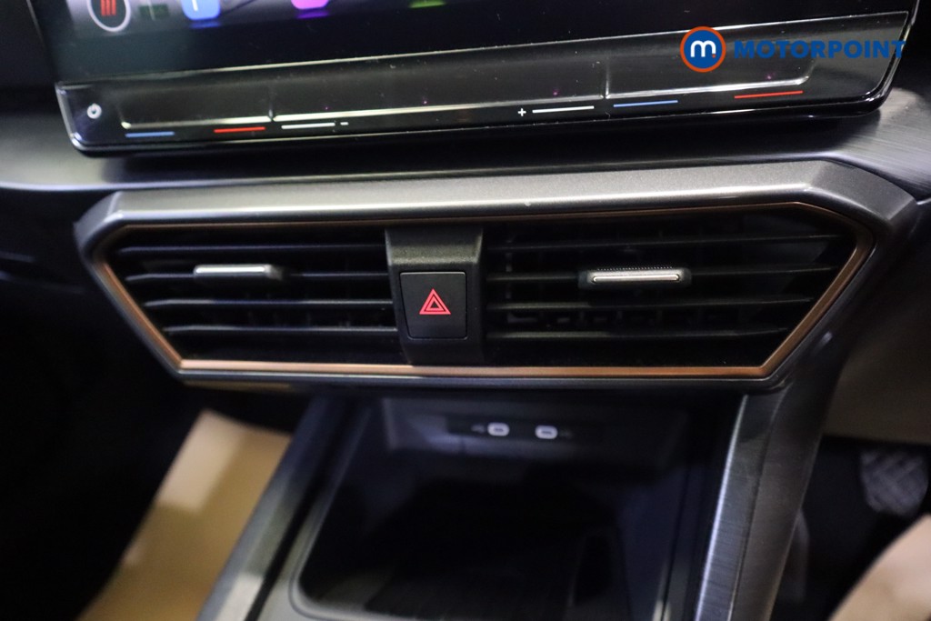 Cupra Leon V1 Manual Petrol Hatchback - Stock Number (1543683) - 4th supplementary image