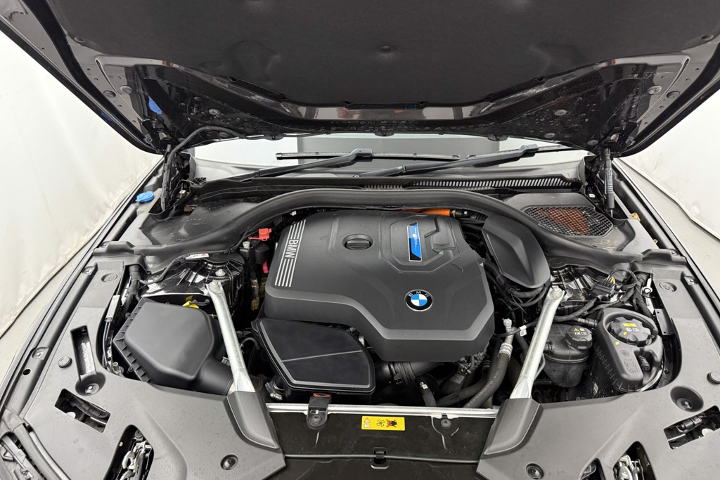 BMW 5 Series M Sport Automatic Petrol Plug-In Hybrid Saloon - Stock Number (1543717) - 37th supplementary image