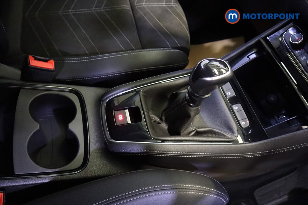 Vauxhall Grandland Ultimate Manual Petrol SUV - Stock Number (1543974) - 5th supplementary image