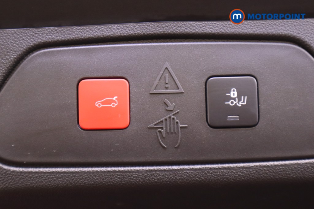 Vauxhall Grandland Ultimate Manual Petrol SUV - Stock Number (1543974) - 16th supplementary image