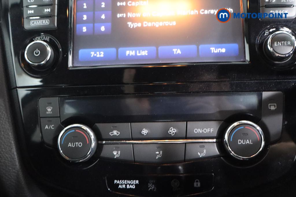 Nissan Qashqai N-Connecta Manual Petrol SUV - Stock Number (1544735) - 3rd supplementary image