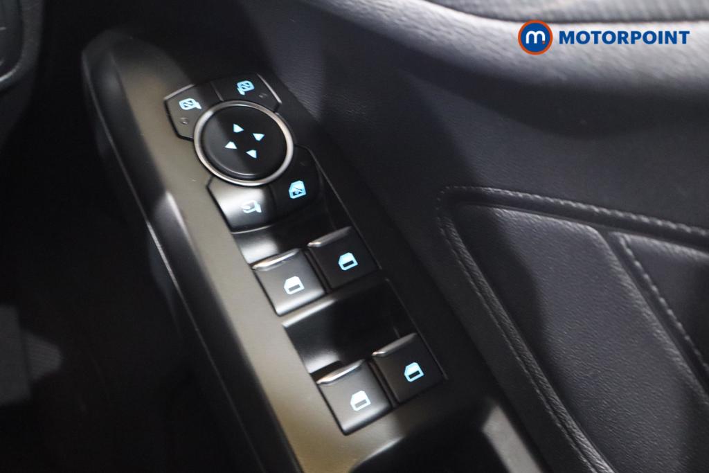 Ford Focus St-Line X Manual Petrol Hatchback - Stock Number (1545451) - 13th supplementary image