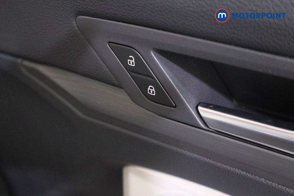 Volkswagen Golf Style Automatic Petrol Plug-In Hybrid Hatchback - Stock Number (1545791) - 10th supplementary image