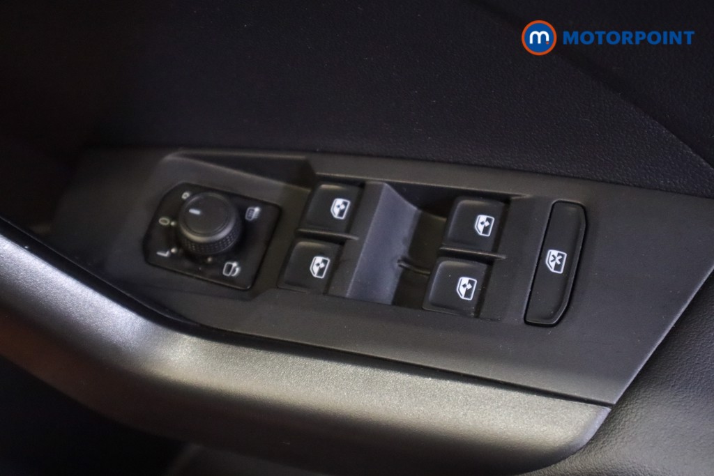 Volkswagen T-Cross SE Manual Petrol SUV - Stock Number (1545873) - 7th supplementary image