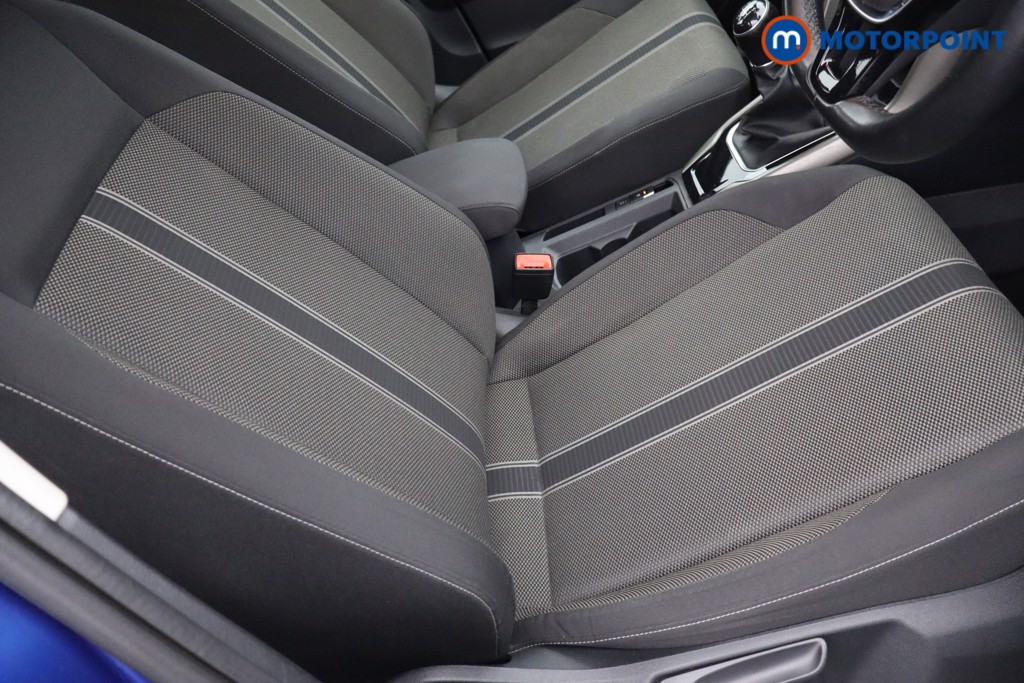Volkswagen T-Roc SE Manual Petrol SUV - Stock Number (1546645) - 13th supplementary image