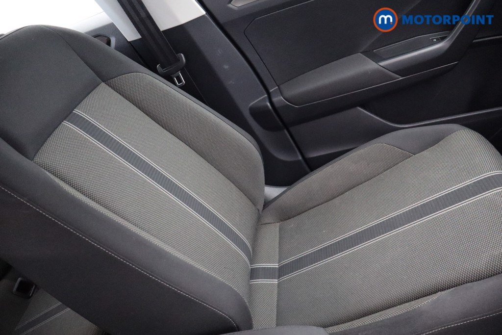Volkswagen T-Roc SE Manual Petrol SUV - Stock Number (1546645) - 14th supplementary image