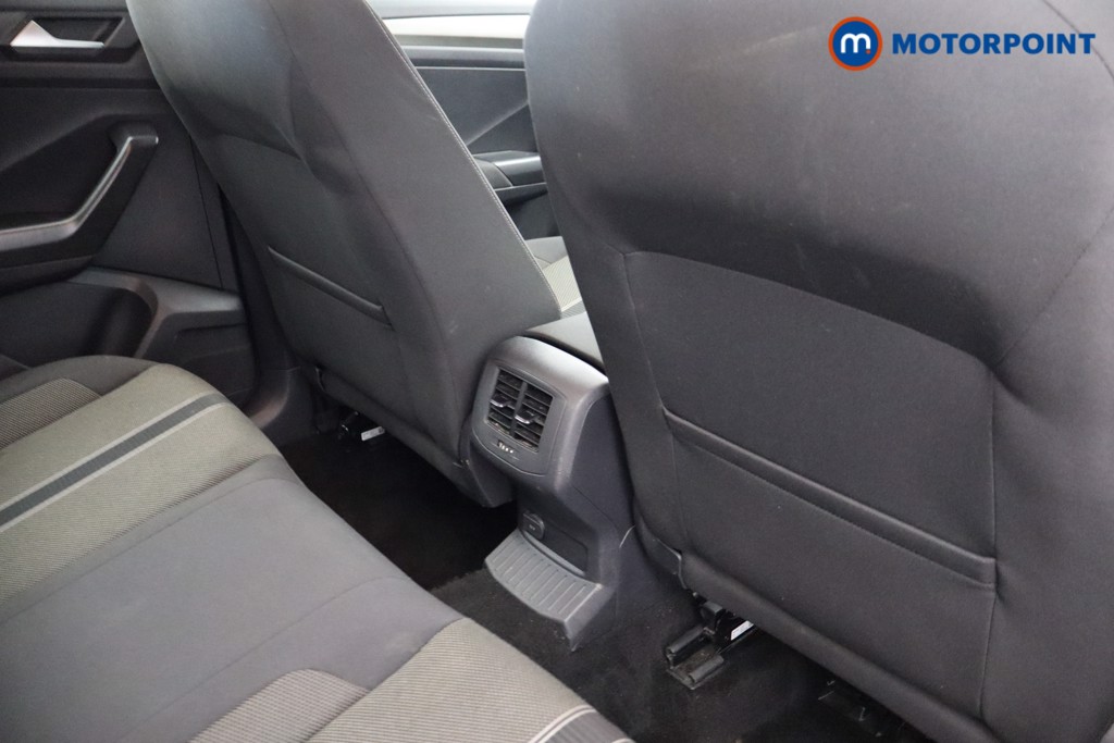 Volkswagen T-Roc SE Manual Petrol SUV - Stock Number (1546645) - 17th supplementary image