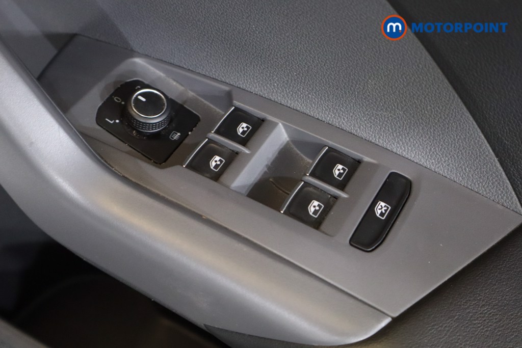 Volkswagen T-Cross SEL Manual Petrol SUV - Stock Number (1546697) - 9th supplementary image