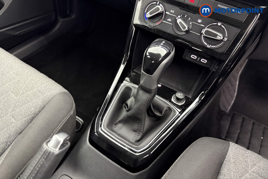 Volkswagen T-Cross Move Automatic Petrol SUV - Stock Number (1546849) - 13th supplementary image