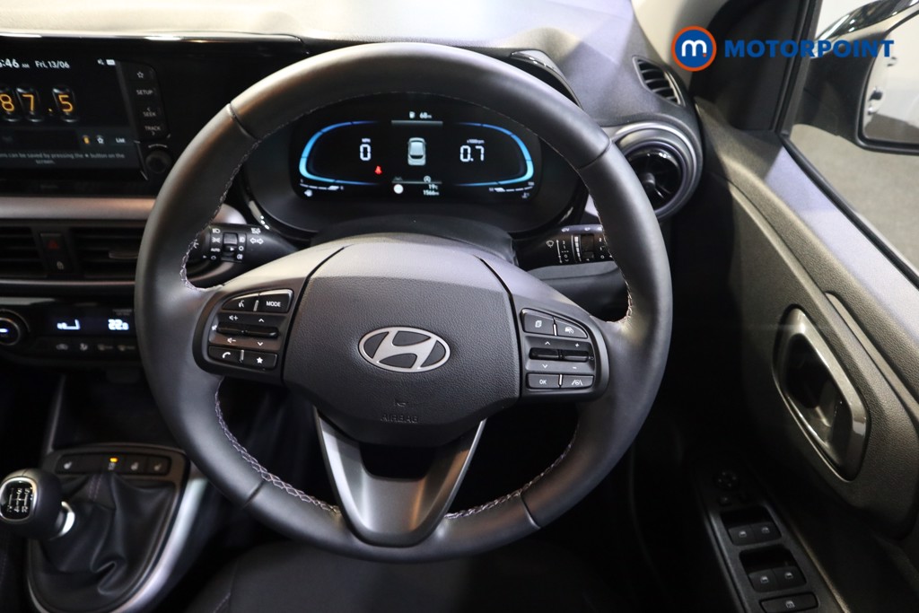 Hyundai I10 Premium Manual Petrol Hatchback - Stock Number (1548132) - 2nd supplementary image