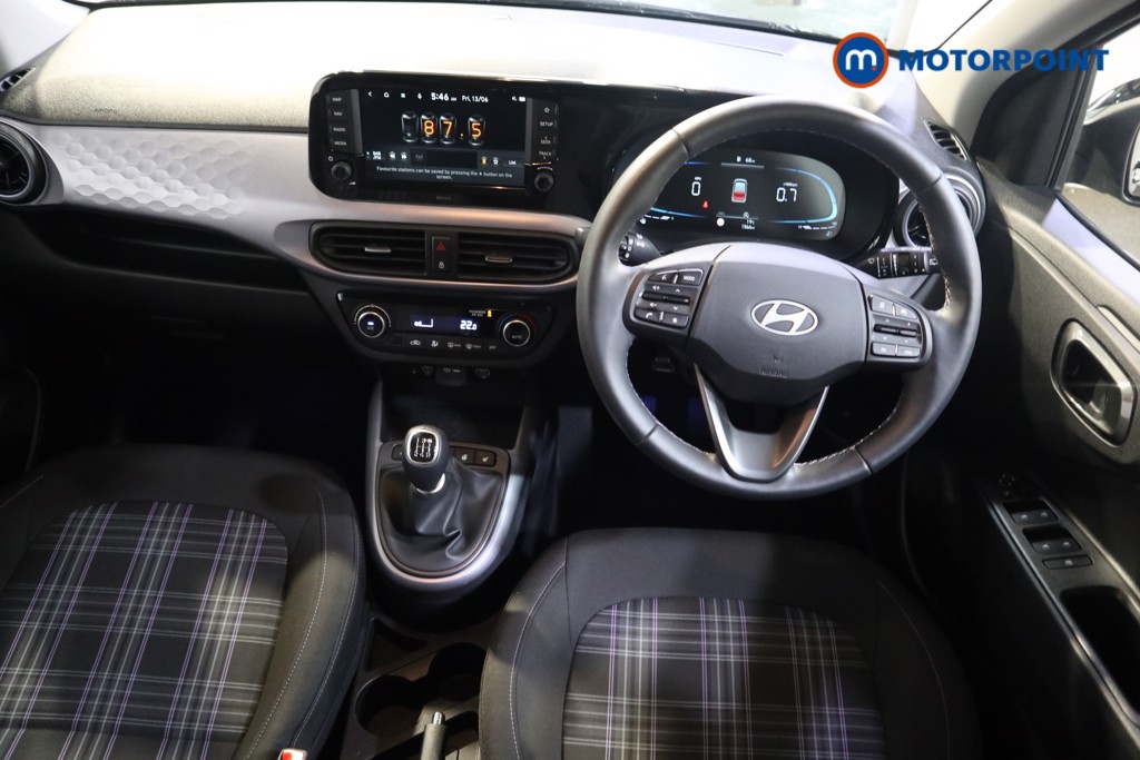 Hyundai I10 Premium Manual Petrol Hatchback - Stock Number (1548132) - 1st supplementary image