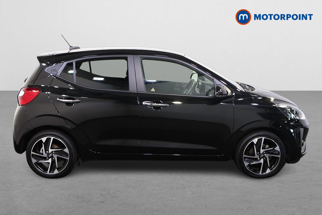 Hyundai I10 Premium Manual Petrol Hatchback - Stock Number (1548132) - Drivers side