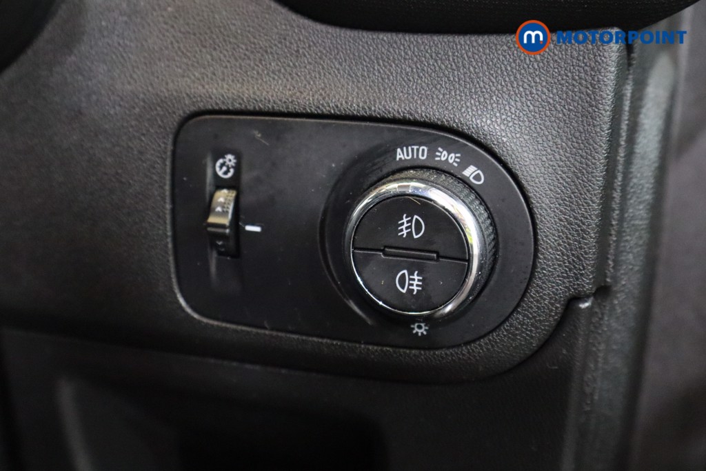 Vauxhall Crossland Ultimate Nav Manual Diesel SUV - Stock Number (1548407) - 6th supplementary image