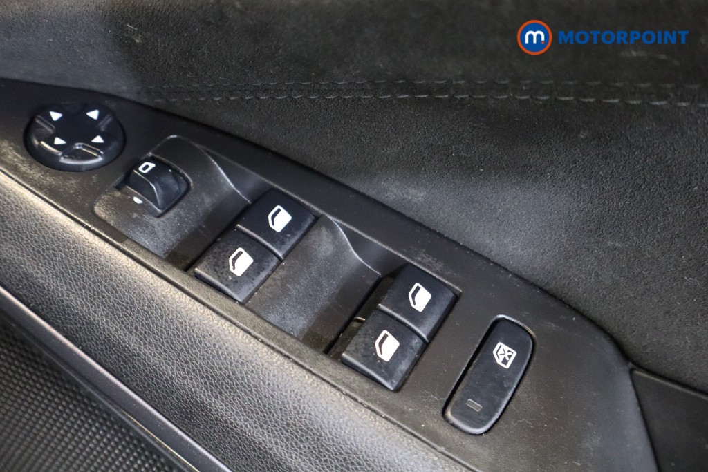 Vauxhall Crossland Ultimate Nav Manual Diesel SUV - Stock Number (1548407) - 9th supplementary image