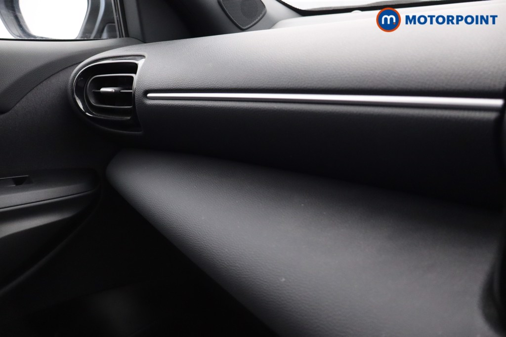 Toyota Yaris Cross Design Automatic Petrol-Electric Hybrid Estate - Stock Number (1548988) - 9th supplementary image