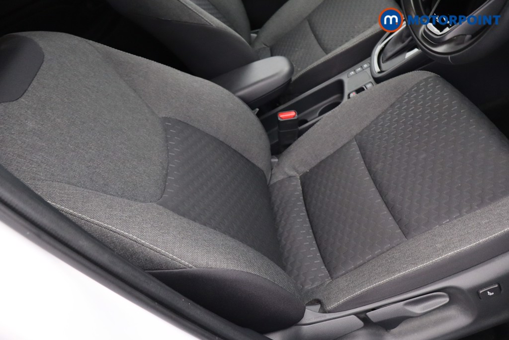 Toyota Yaris Cross Design Automatic Petrol-Electric Hybrid Estate - Stock Number (1548988) - 12th supplementary image