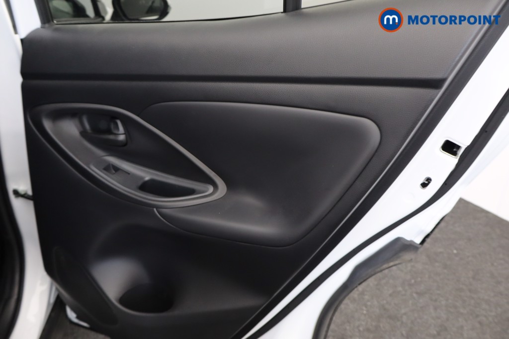 Toyota Yaris Cross Design Automatic Petrol-Electric Hybrid Estate - Stock Number (1548988) - 15th supplementary image