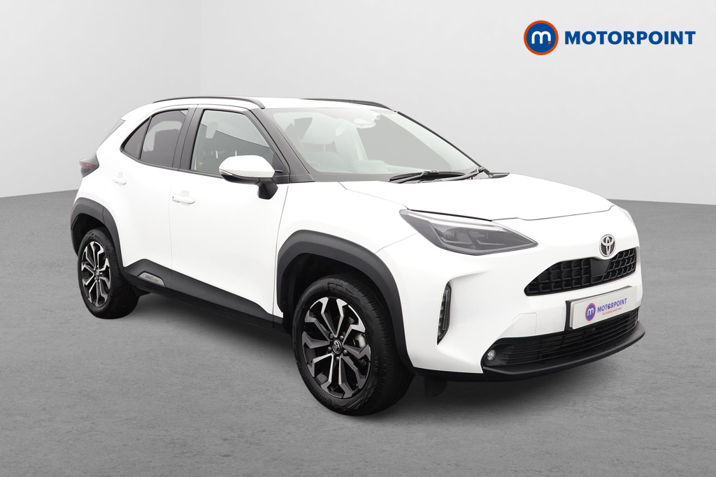 Toyota Yaris Cross Design Automatic Petrol-Electric Hybrid Estate - Stock Number (1548988) - Drivers side front corner