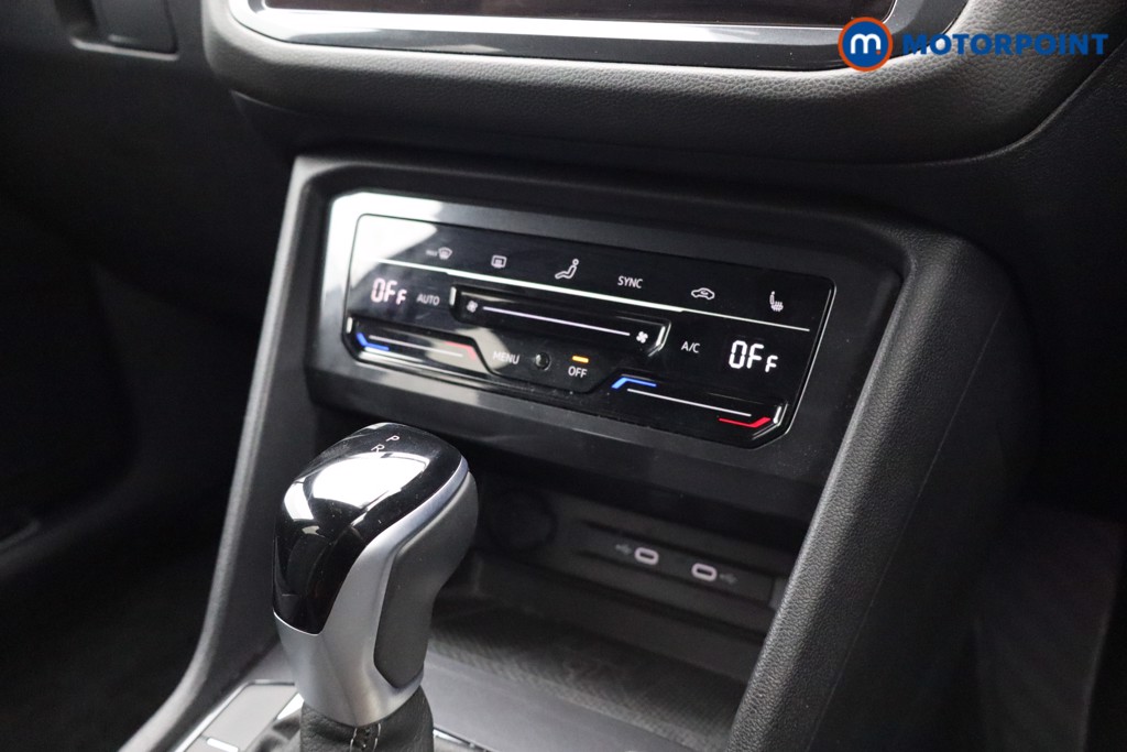 Volkswagen Tiguan Allspace R-Line Automatic Petrol SUV - Stock Number (1549101) - 10th supplementary image