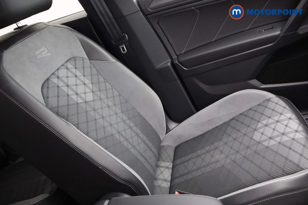 Volkswagen Tiguan Allspace R-Line Automatic Petrol SUV - Stock Number (1549101) - 17th supplementary image