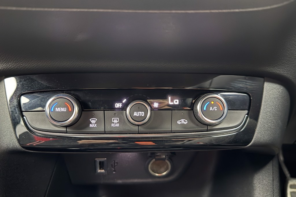 Vauxhall Corsa GS Manual Petrol Hatchback - Stock Number (1549172) - 12th supplementary image