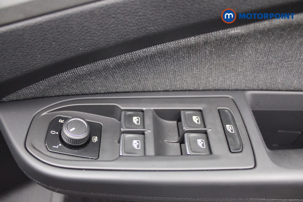 Volkswagen Golf Life Manual Petrol Estate - Stock Number (1549532) - 16th supplementary image