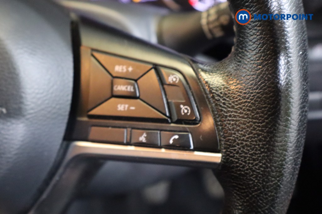 Nissan Juke N-Connecta Manual Petrol SUV - Stock Number (1549609) - 8th supplementary image