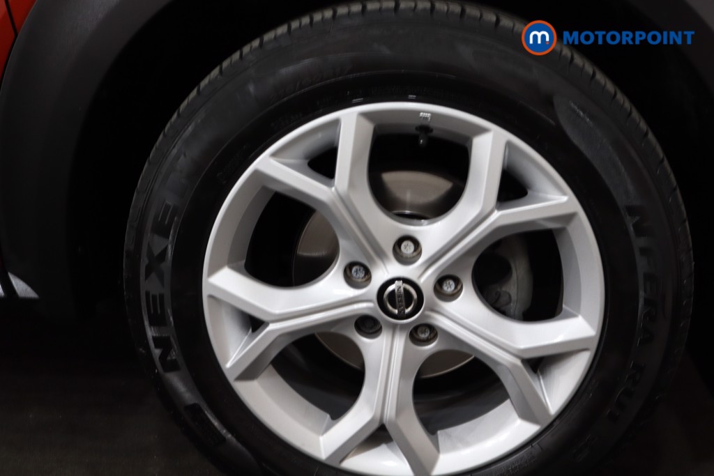 Nissan Juke N-Connecta Manual Petrol SUV - Stock Number (1549609) - 16th supplementary image