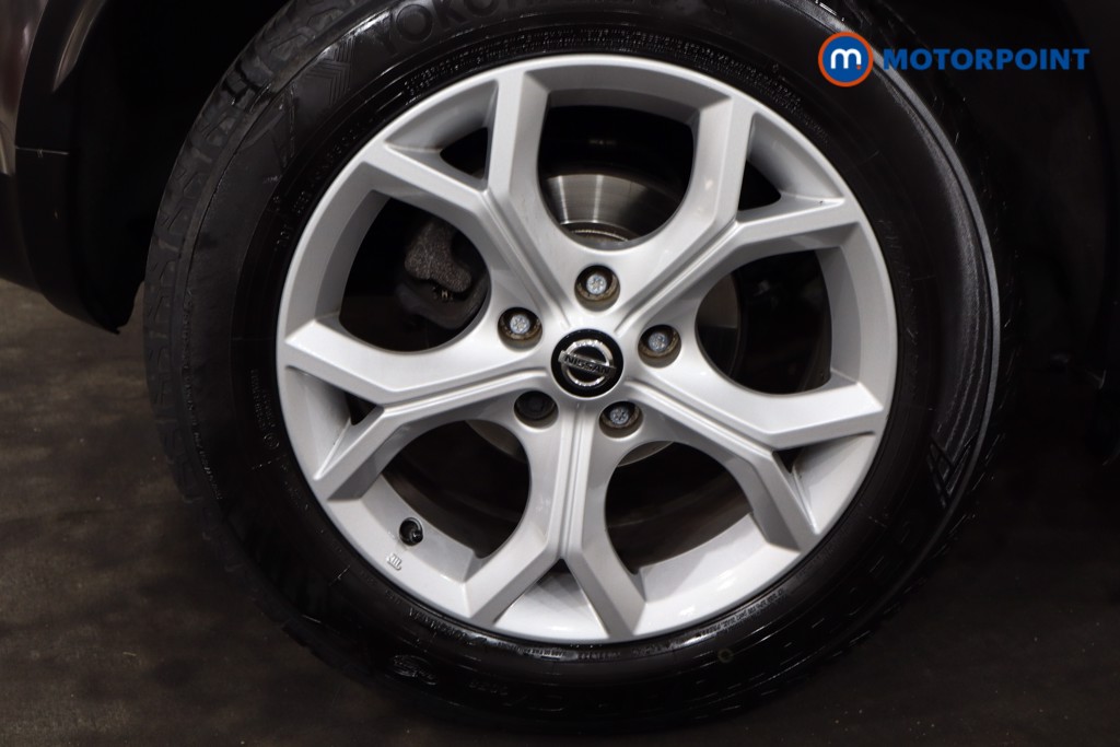 Nissan Juke N-Connecta Manual Petrol SUV - Stock Number (1549609) - 17th supplementary image
