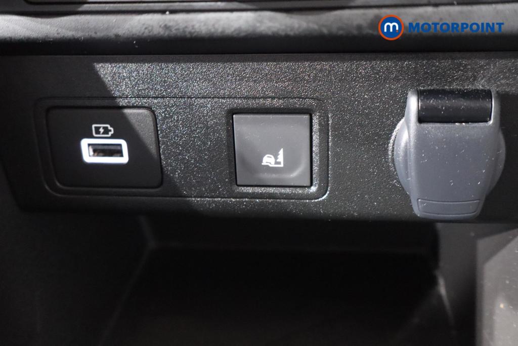 Dacia Sandero Stepway Extreme Manual Petrol Hatchback - Stock Number (1549830) - 5th supplementary image