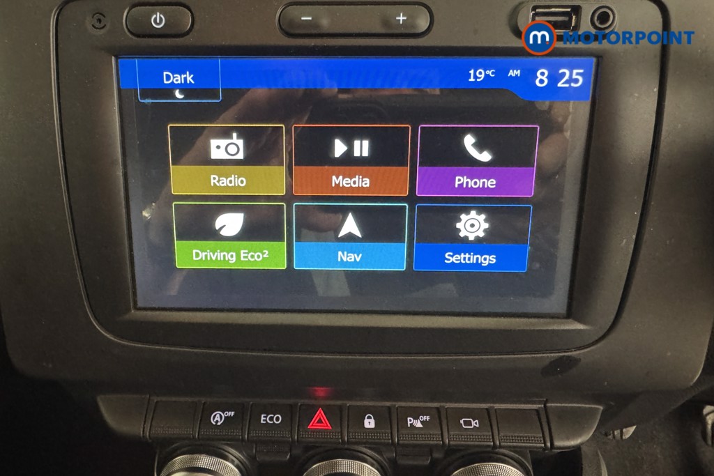 Dacia Duster Prestige Manual Petrol SUV - Stock Number (1549836) - 2nd supplementary image