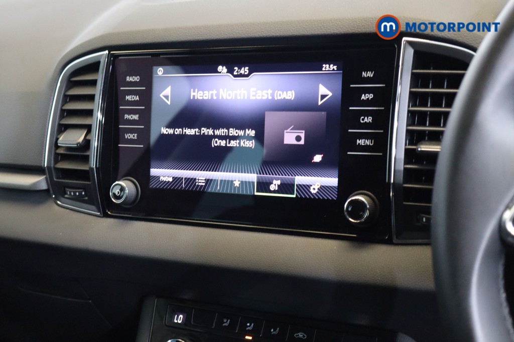 Skoda Karoq SE Manual Petrol SUV - Stock Number (1549910) - 3rd supplementary image