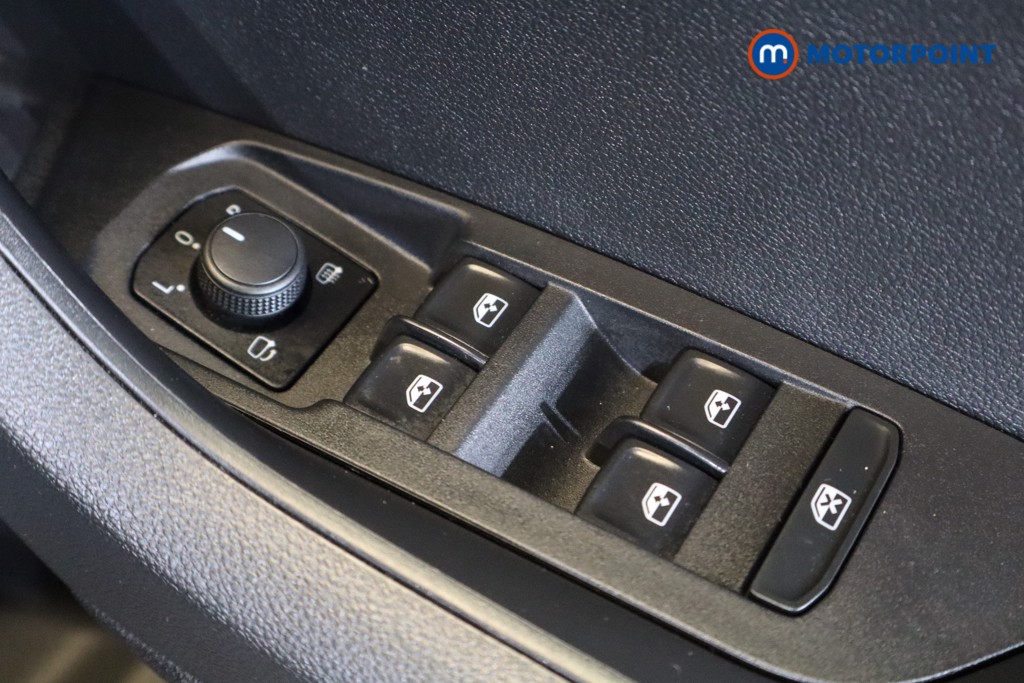 Skoda Karoq SE Manual Petrol SUV - Stock Number (1549910) - 9th supplementary image