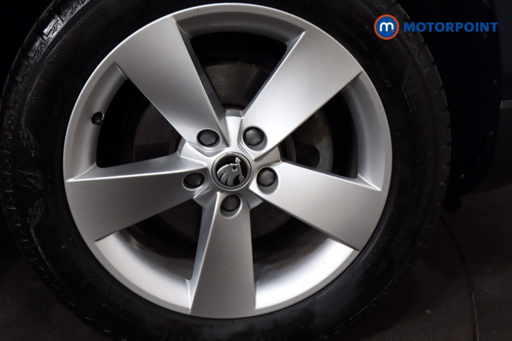 Skoda Karoq SE Manual Petrol SUV - Stock Number (1549910) - 16th supplementary image