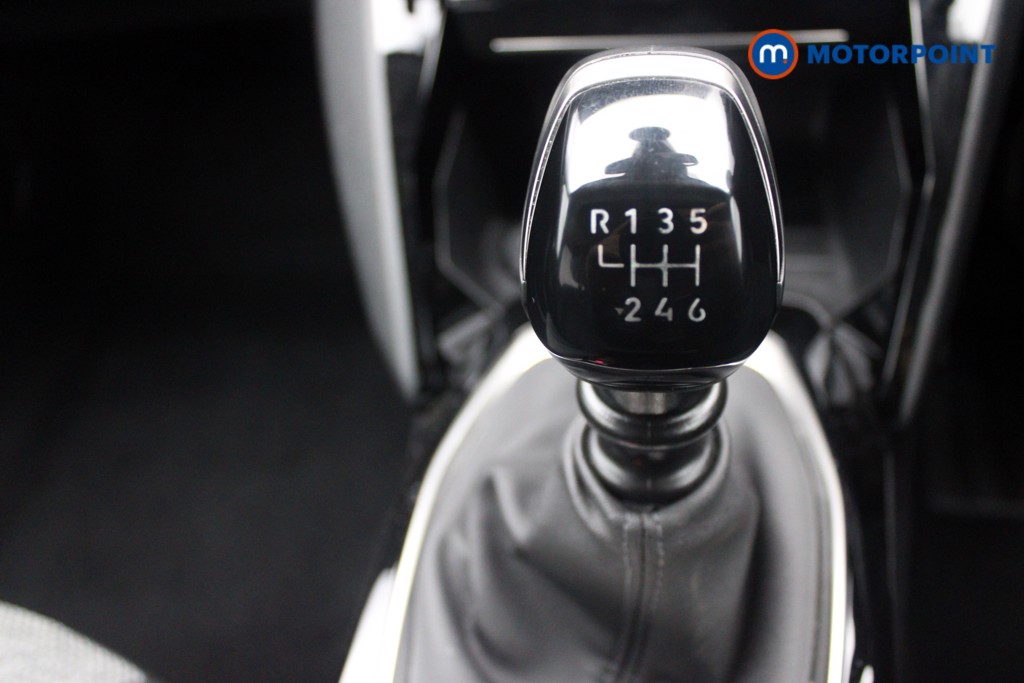 Peugeot 208 Allure Manual Petrol Hatchback - Stock Number (1549946) - 10th supplementary image