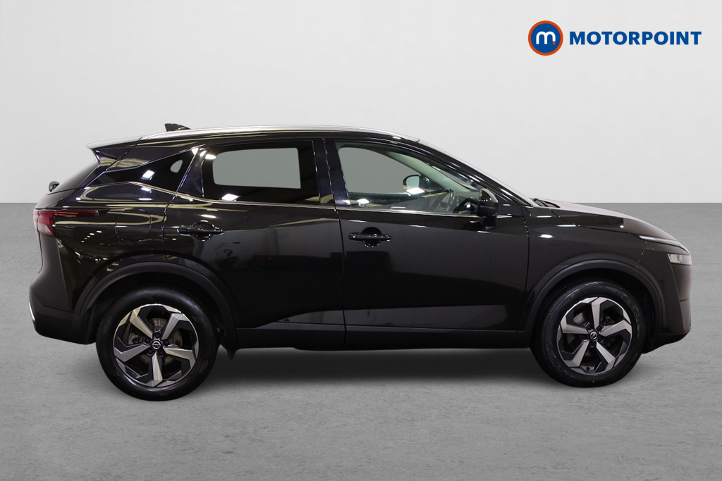 Nissan Qashqai N-Connecta Manual Petrol SUV - Stock Number (1550149) - Drivers side