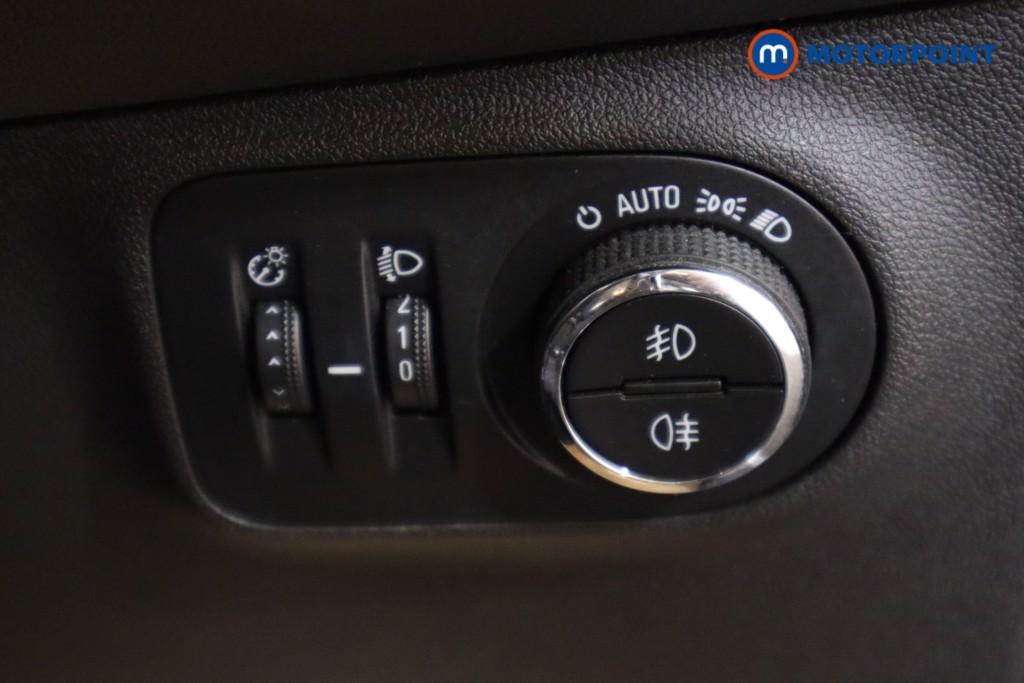 Vauxhall Corsa Sri Nav Manual Petrol Hatchback - Stock Number (1550408) - 8th supplementary image
